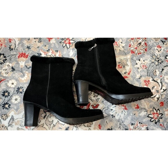 Sporto Shoes - Sporto Black Waterproof Suede w/Faux Fur Lined Bootie w/Zipper Closure.Size 7.5M